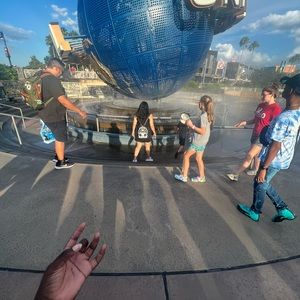 Meet your Posher, Zyan